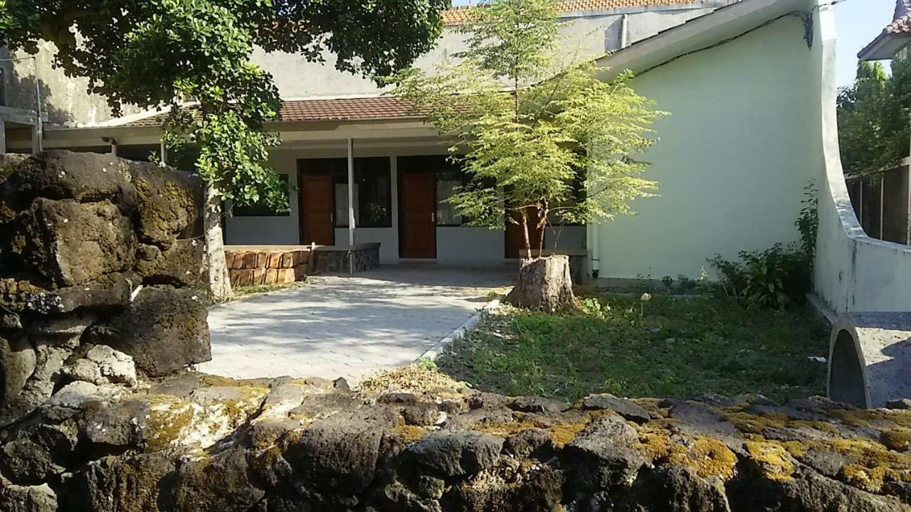 Srikaloka 12 Kostel - For Female And Couple Apartment Yogyakarta Exterior photo